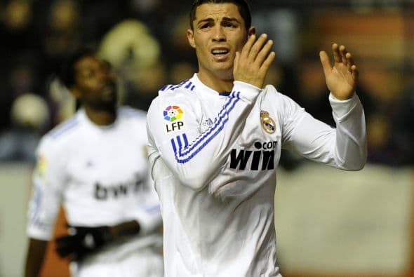 Mientras tanto, el Madrid quedó a 7 puntos del Barcelona, líder del torneo español.