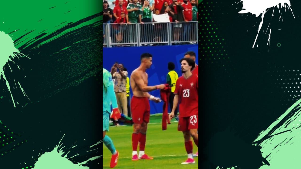 Cristiano Ronaldo se quita la camiseta y así reacciona el estadio de Houston