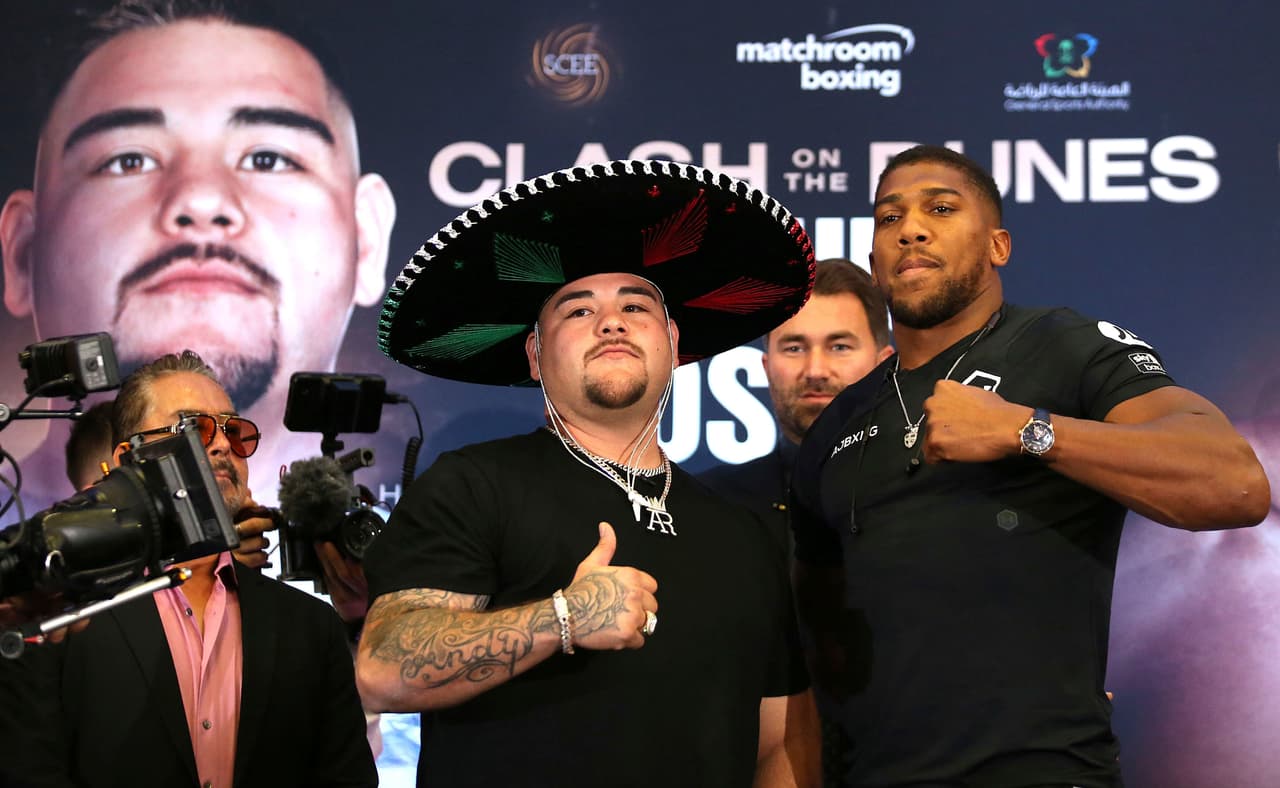 Anthony Joshua pesó 237.5 libras, mientras que Andy Ruiz dejó la aguja en 287.3 libras.