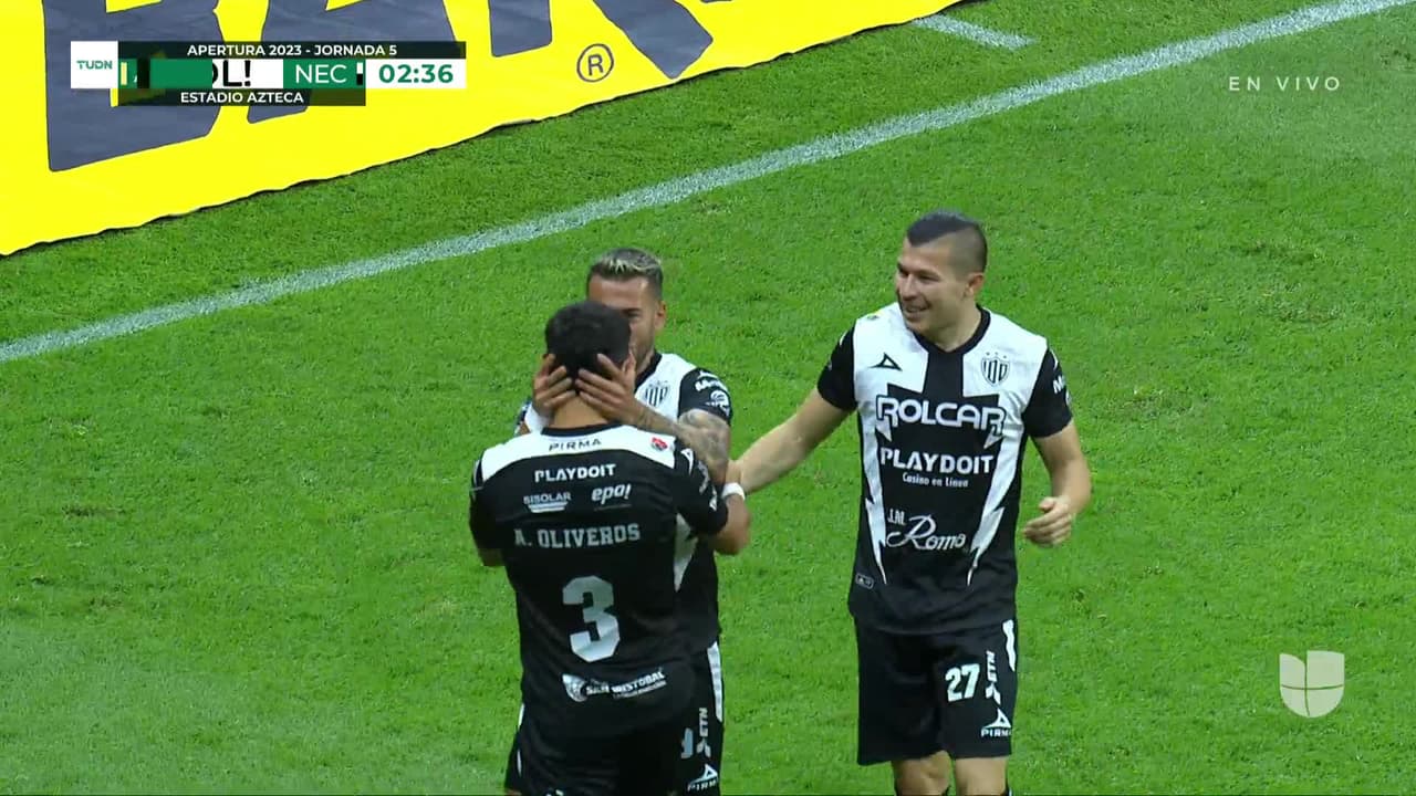 ¡GOL!  anota para Necaxa. Facundo Batista