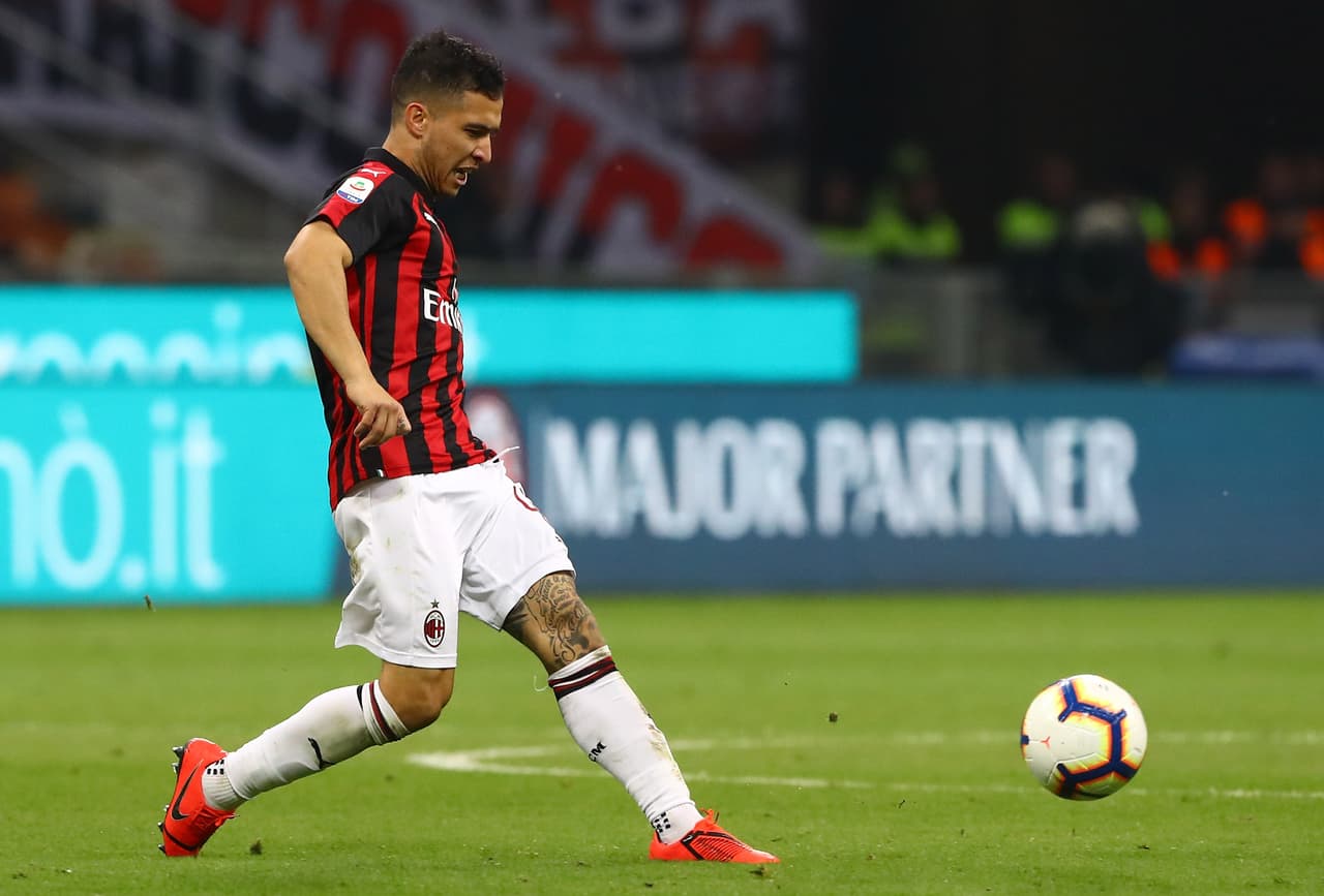 El italoargentino José Mauri apenas tiene 23 años y era una gran promesa del Milan pero se encuentra sin equipo al momento.