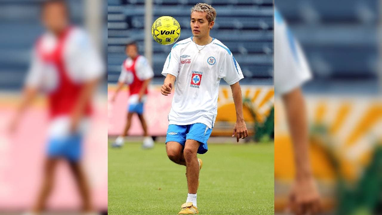 José Luis ‘Parejita’ López | Portó nueve uniformes: Puebla, Pumas, Necaxa, Cruz Azul, Morelia, Mérida, Irapuato, Correcaminos, Veracruz.