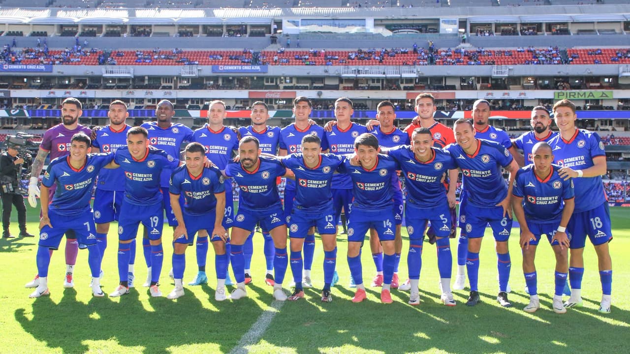 Víctor Velázquez charló con sus jugadores y cerró filas ante los malos resultados en el Apertura 2023.