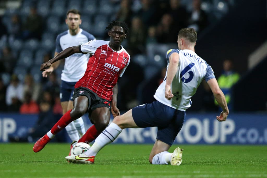 Preston goleó al Cheltenham 4-1 durante los Octavos de la EFL Cup. Andrew Hughes, Joseph Rafferty, Sean Maguire y Emil Riis Jakobsen fueron los goleadores de la tarde, mientras que para la visita Kyle Vassell hizo la única anotación.