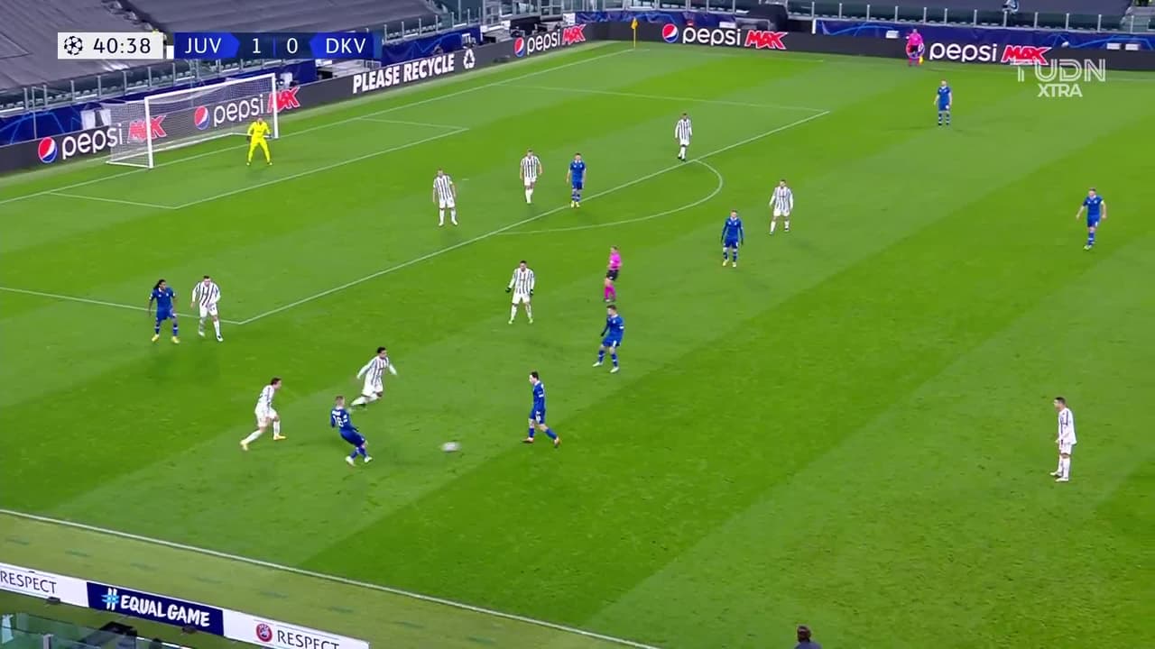 ¡TIRO ATAJADO! disparo por Gerson Rodrigues.