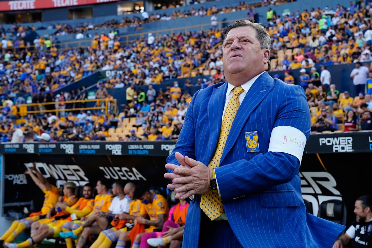 Miguel Herrera toma con mesura liderato de Tigres