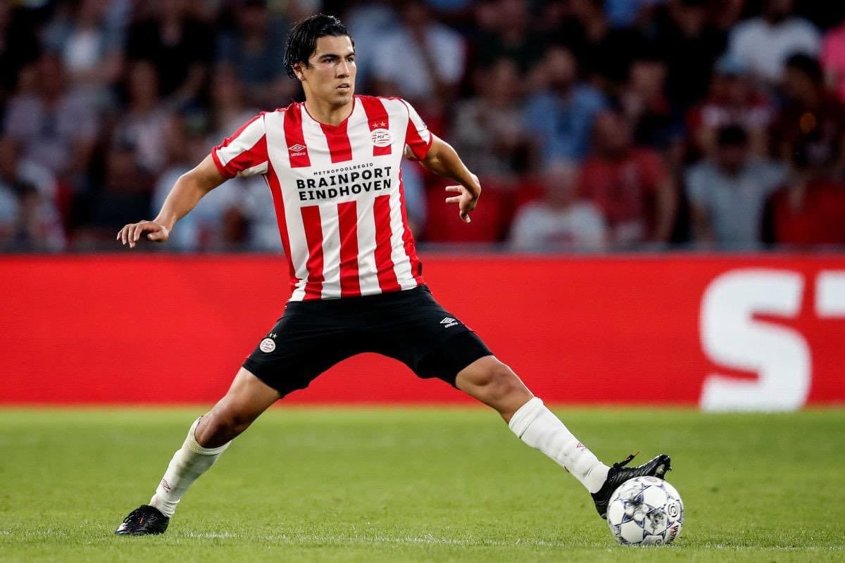 Erick Gutiérrez (PSV), disputará este campeonato por primera vez en su carrera, sin embargo no se asegura su participación por su reciente lesión con la Selección Mexicana.
