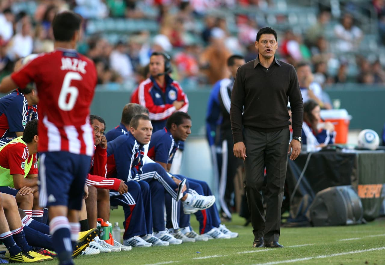 Martín Vásquez - El Jalisciense pasó como asistente en clubes como LA Galaxy, Chivas USA y Bayern de Múnich antes de finalmente regresar como DT del Rebaño Angelino.