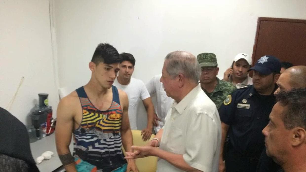 Rescatan al futbolista mexicano Alan Pulido luego de su llamada a una línea de emergencia