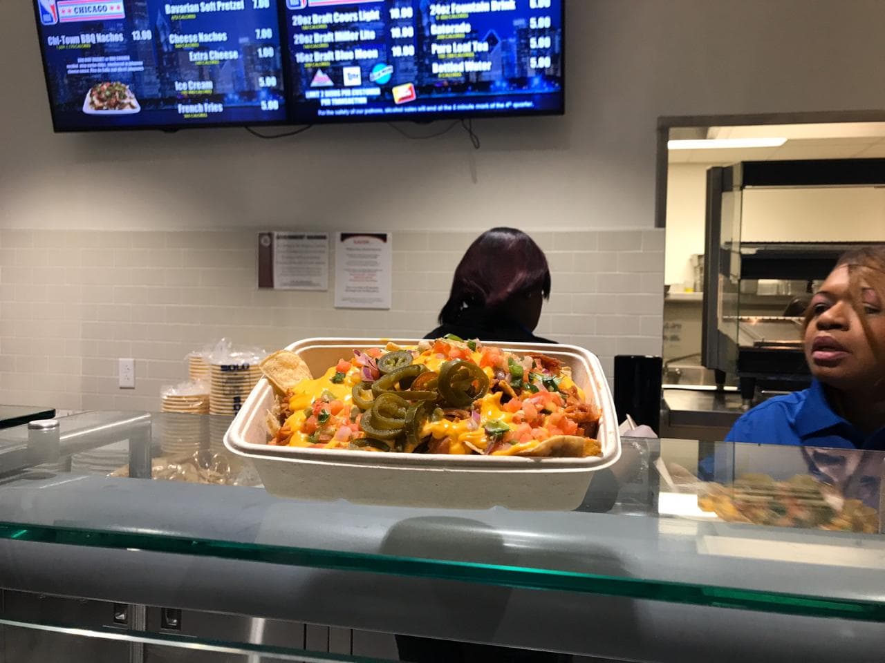 Así se vive el celebrity game con un gran ambiente y una excelente comida.