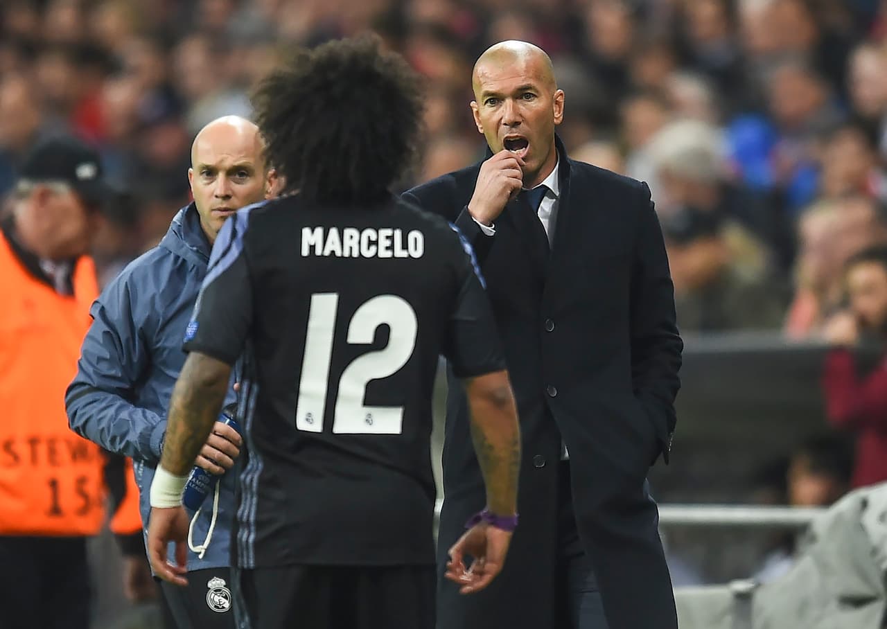 Zinedine Zidane hizo cambios y puso en cancha a Marco Asensio al minuto 59 en lugar de Gareth Bale, con lo que el equipo mejoró notoriamente.