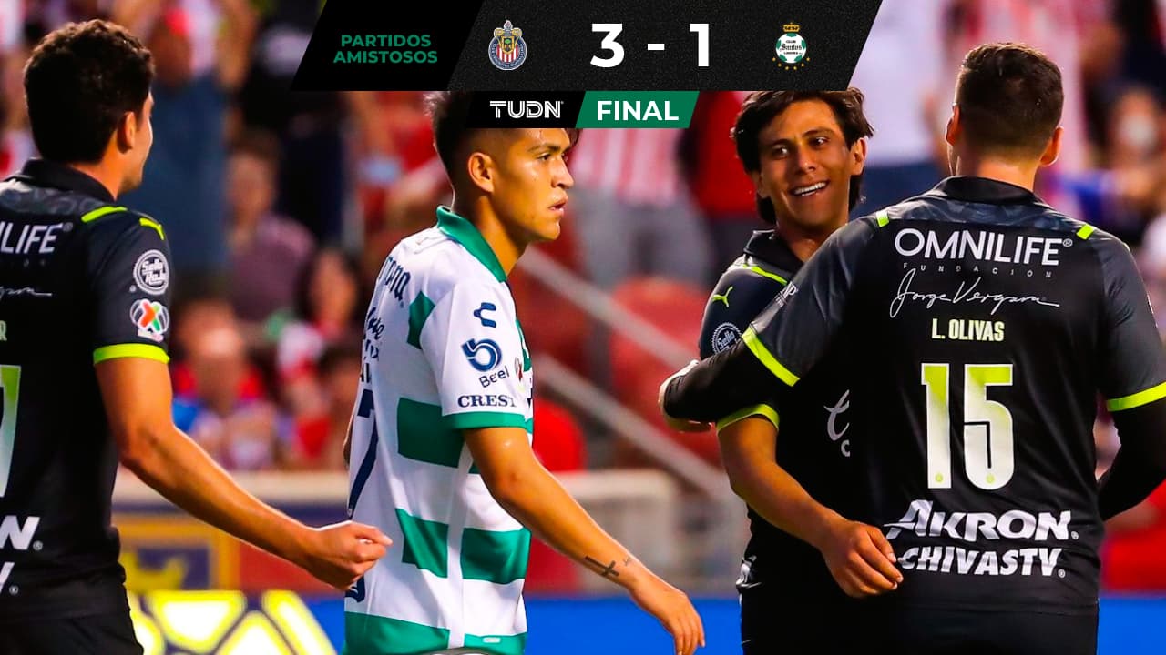 ¿Está de vuelta? Macías da triunfo a Chivas sobre Santos con doblete