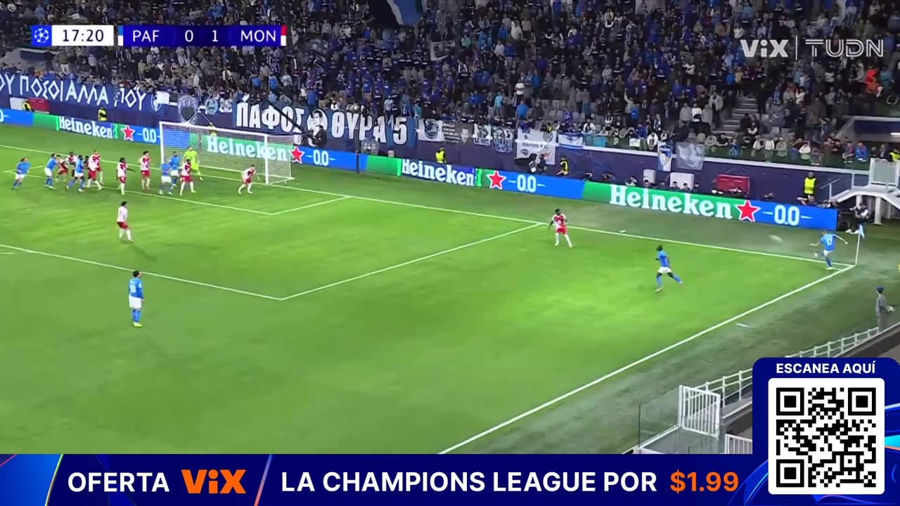 ¡Estás loco, David Luiz! Qué técnica para cabecear y poner el empate