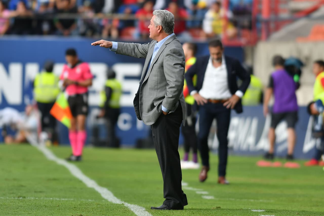 San Luis 0-2 Querétaro. Pereira y Romo marcaron los goles de Gallos.