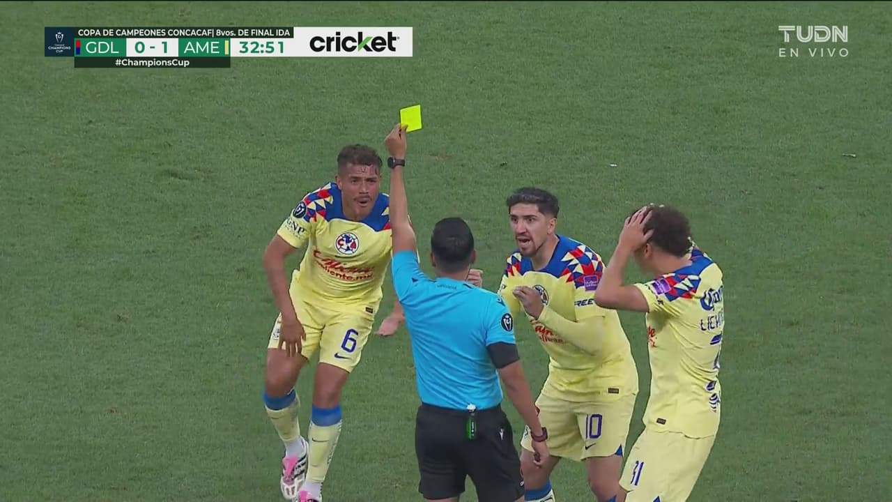 ¡Se vale sobar! Dura patada de Dos Santos sobre Briseño