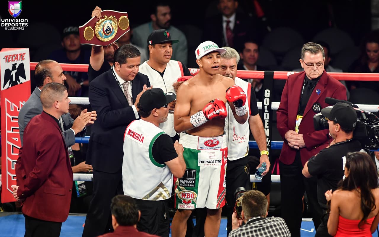 El joven púgil mexicano destronó en mayo a Sadam Ali para arrebatarle el cinturón súper welter de la WBO y luego defendió el cinturón ante Liam Smith en julio.