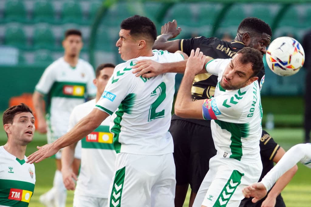 Barcelona derrota 2-0 al Elche en la Jornada 20 de la Liga. Frenkie de Jong anotó gol al minuto 39 y Riqui Puig hizo su primer gol oficial casi al finalizar el partido.