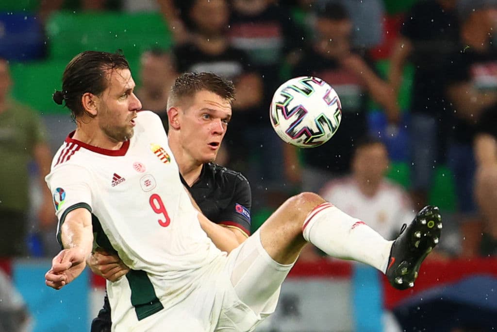 Alemania lo logra y consigue un agónico empate ante Hungría 2-2 para colarse a Octavos en la Euro 2020. Adam Szalai y András Schafer descontaron para los húngaros, pero Havertz y Goretzka se encargaron de igualar el encuentro y así conseguir su clasificación a la siguiente ronda.