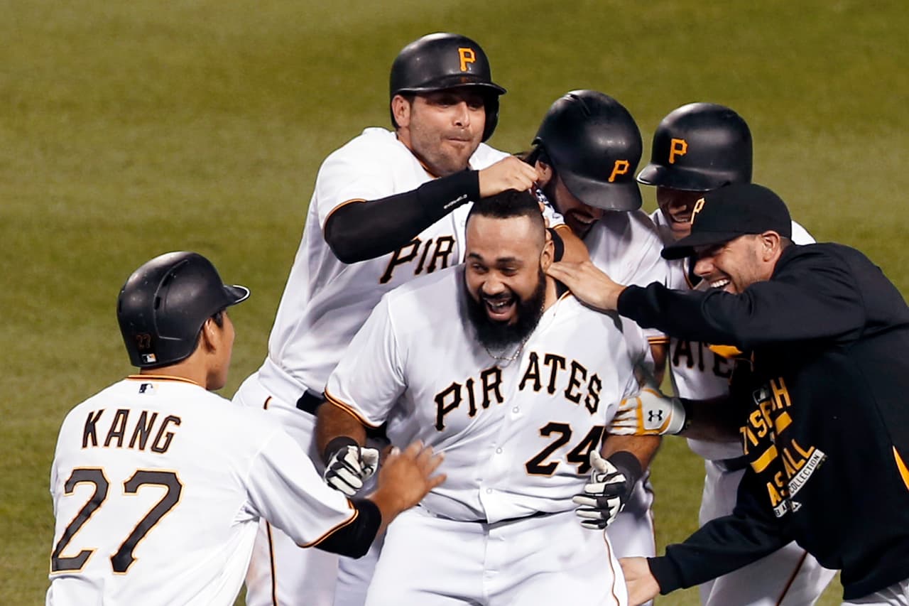 Piratas dejaron tendidos a Dodgers en 10 entradas