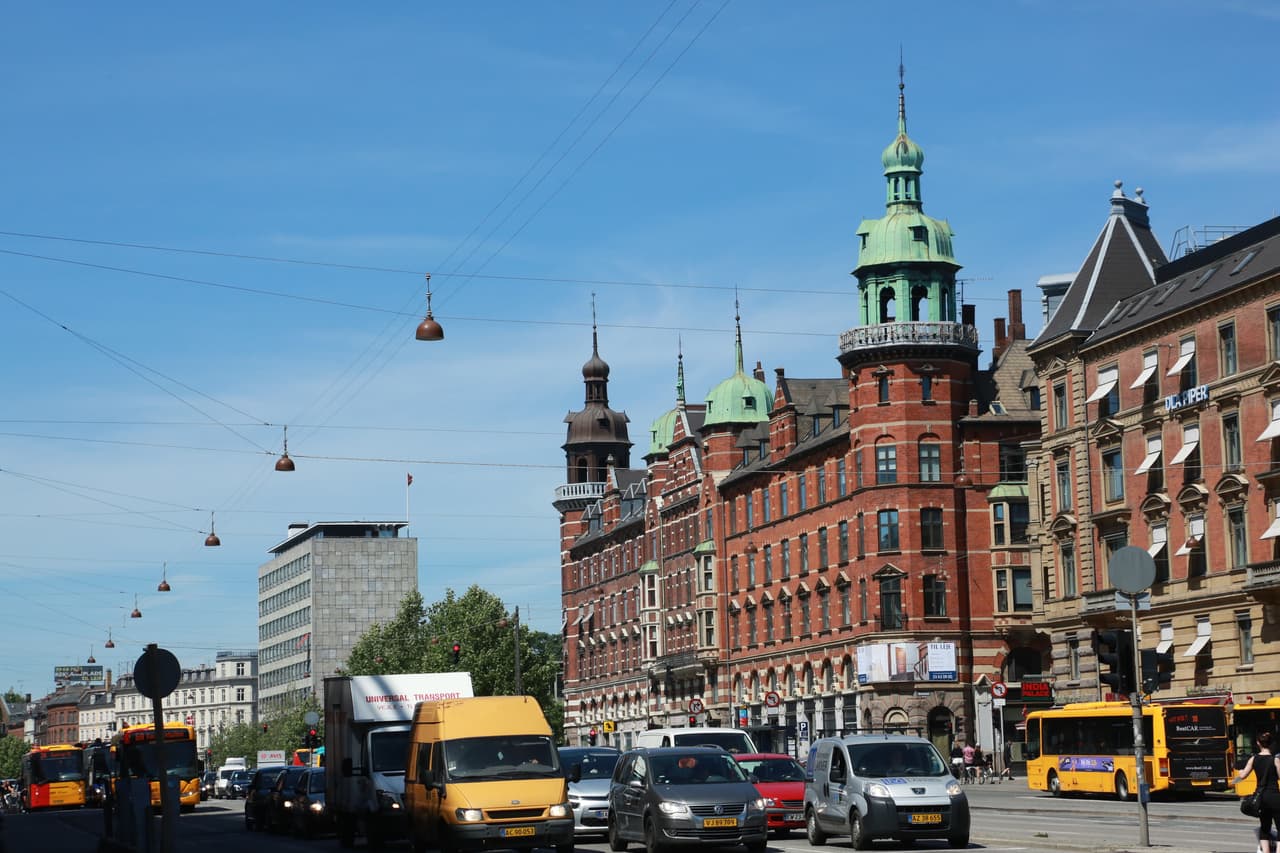 Copenhague es la capital de Dinamarca y es considerada la ciudad más feliz del mundo.