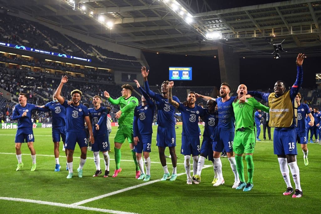 Los 'Blues' pintan de azul el Estadio Do Dragao con las celebraciones de la segunda UEFA Champions League de su historia.