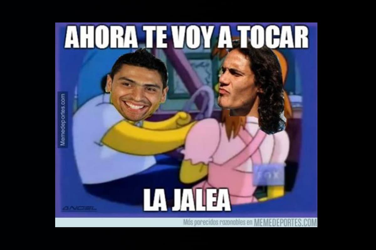Mira los mejores memes del 'dedazo' de Gonzalo Jara a Edinson Cavani en el partido Chile-Uruguay en cuartos de final de la Copa América 2015 (Twitter).