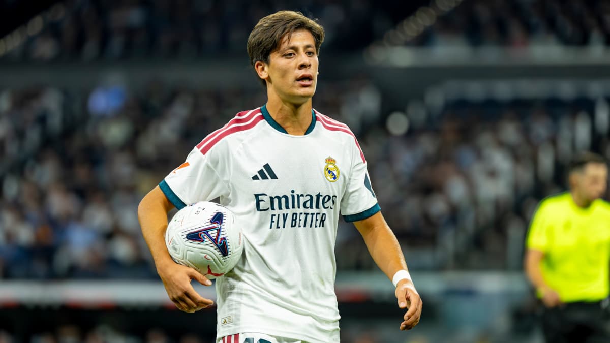 Real Madrid extiende contrato con Arda Güler hasta el 2031