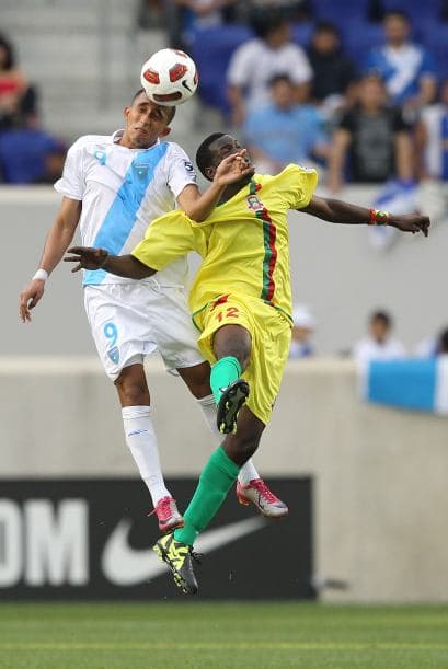 Con la tranquilidad de estar cuando menos empatados en la diferencia de goles con El Salvador hizo que los chapines se mostrasen tranquilos en su juego.