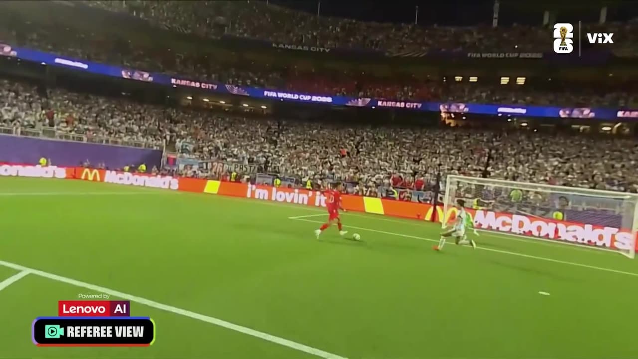 ¡Dan Ndoye hace el oso! ¡Deja escapar la jugada más clara de Suiza!