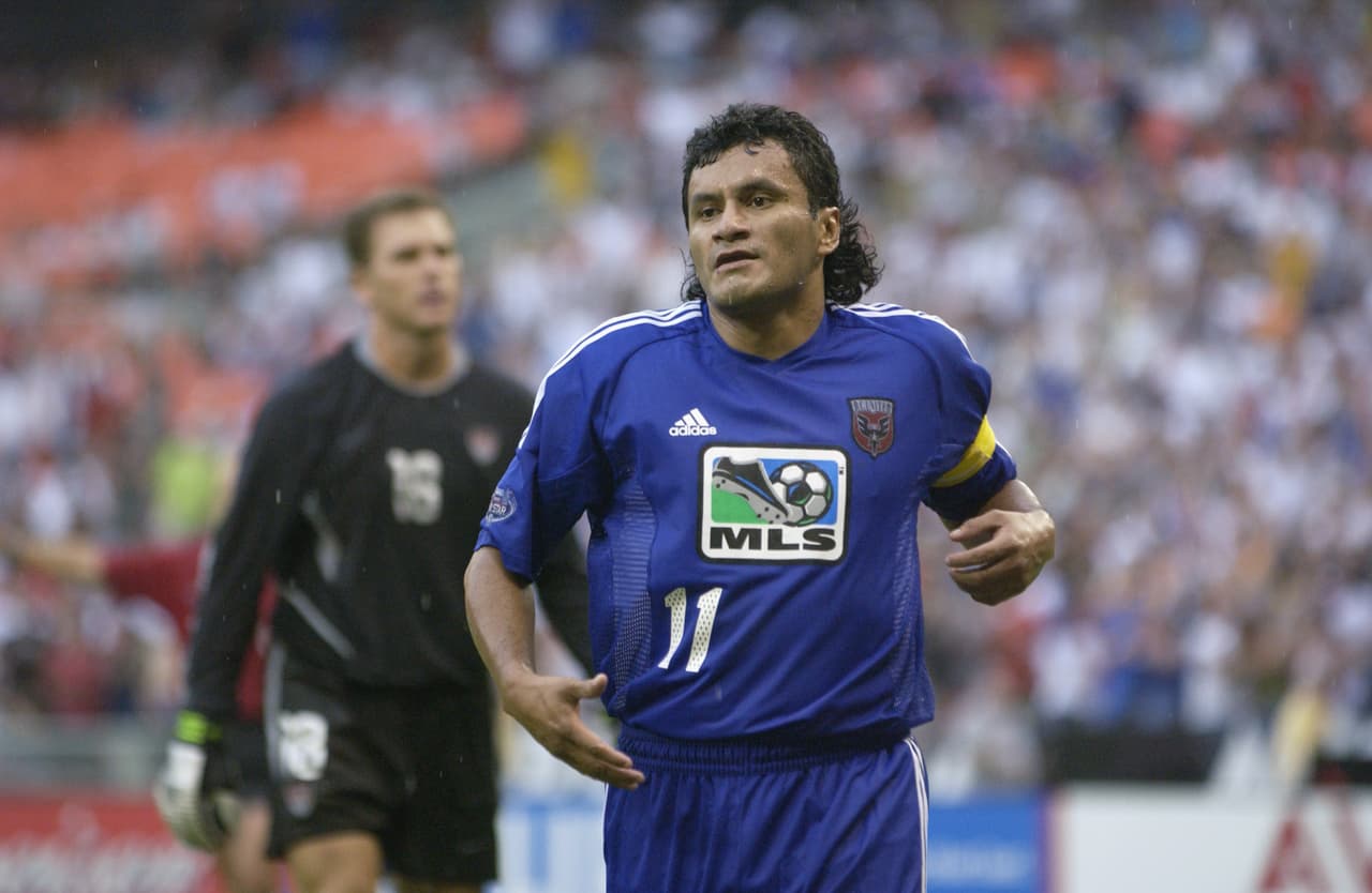 Marco Etcheverry es recordado como el mejor futbolista boliviano de la histpria y por ser pieza clave para impulsar la Major League Soccer en sus primeros años.