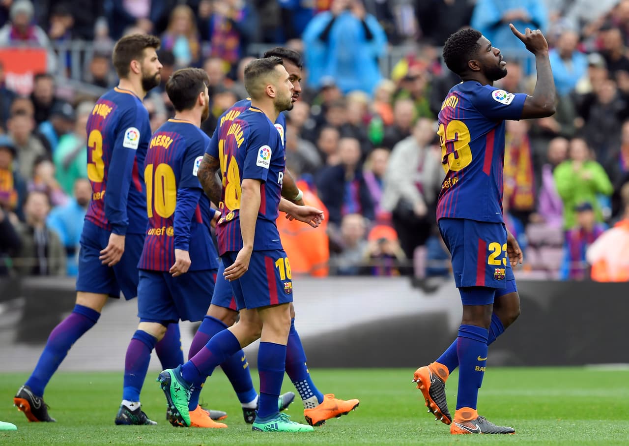 Tras un buen tiro de esquina de Coutinho, el defensor francés se anticipó a sus marcadores y conectó para mandar la pelota al fondo.