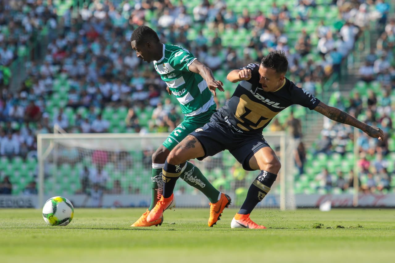 Aunque buscó acercarse en el marcador, Pumas no estuvo a la altura del poder ofensivo que demostró Santos Laguna en su último juego como local del Clausura 2019.