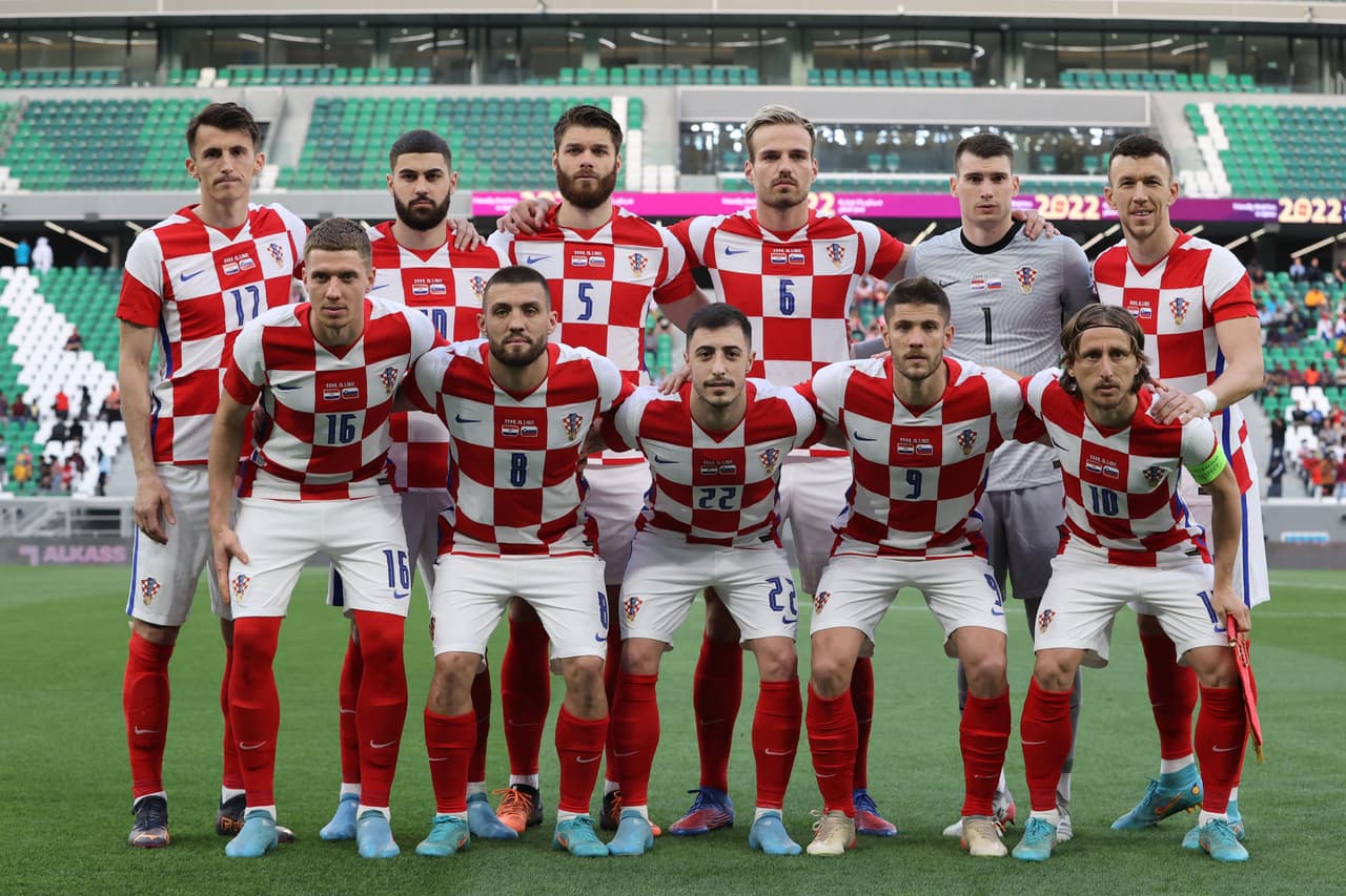 En la alineación del partido apareció Luka Modric una de las insignias.