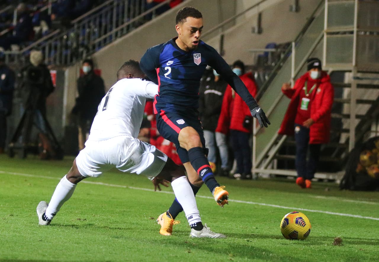 Estados Unidos se impone ante Panamá 6-2 en partido internacional amistoso FIFA. Gio Reyna se encargó de abrir marcador para la escuadra de las barras y las estrellas, posteriormente cayó el doblete de Nicholas Giaocchini, mientras que Sebastián Lletget sum´o uno más y Sebastián Soto otro par. José Fajardo marcó dos goles para los panameños,