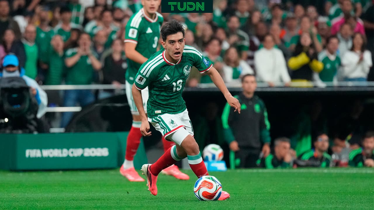 ¡Solo abajo de Pelé! Gilberto Mora hace historia con titularidad ante Ecuador
