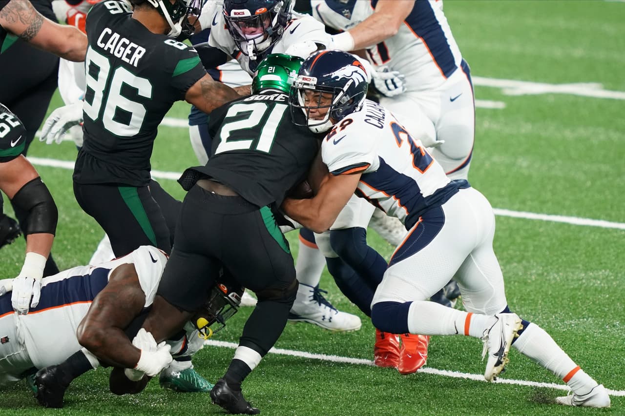 Denver sufre, pero logra imponerse 37-28 en su visita a los New York Jets, Melvin Gordon supero la 100 yardas por tierra y anotó dos touchdowns.