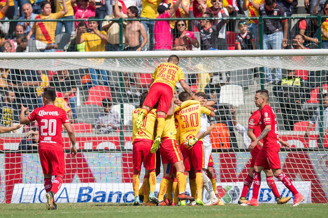 Fecha 15: Toluca perdió 0-1 en el estadio Nemesio Díez contra Morelia. Se enfrentarán en cuartos de final.