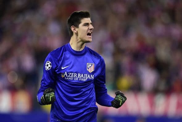 En cuanto a las posibles incorporaciones al club, el nombre que toma más fuerza para ocupar la portería es el de Thibaut Courtois. Guardameta belga que es figura con el Atlético de Madrid, y que muy pronto podría convertirse en 'blaugrana'.