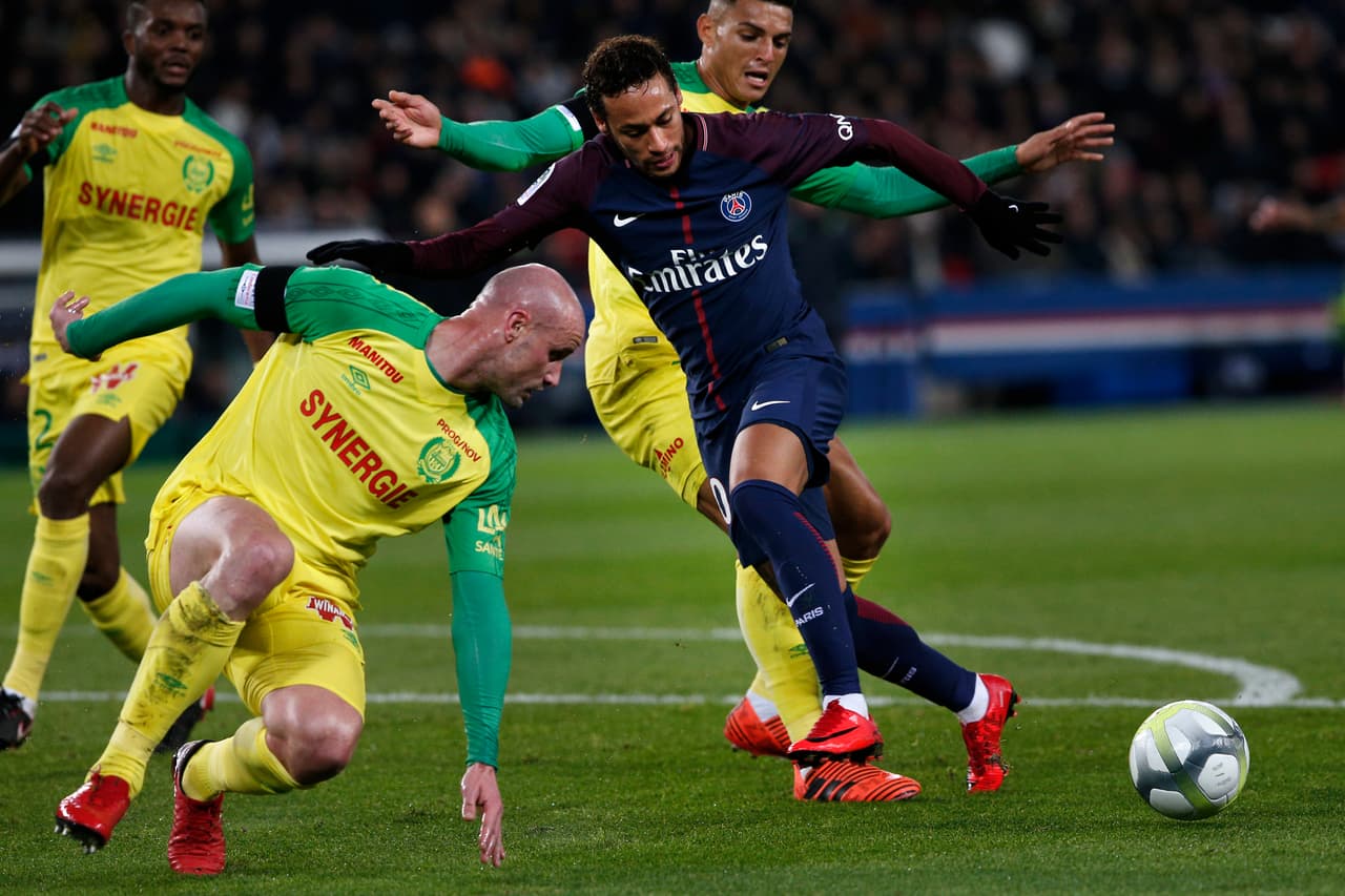 Durante el juego, Nantes se encargó de neutralizar a un Neymar que ha demostrado se desequilibrante.