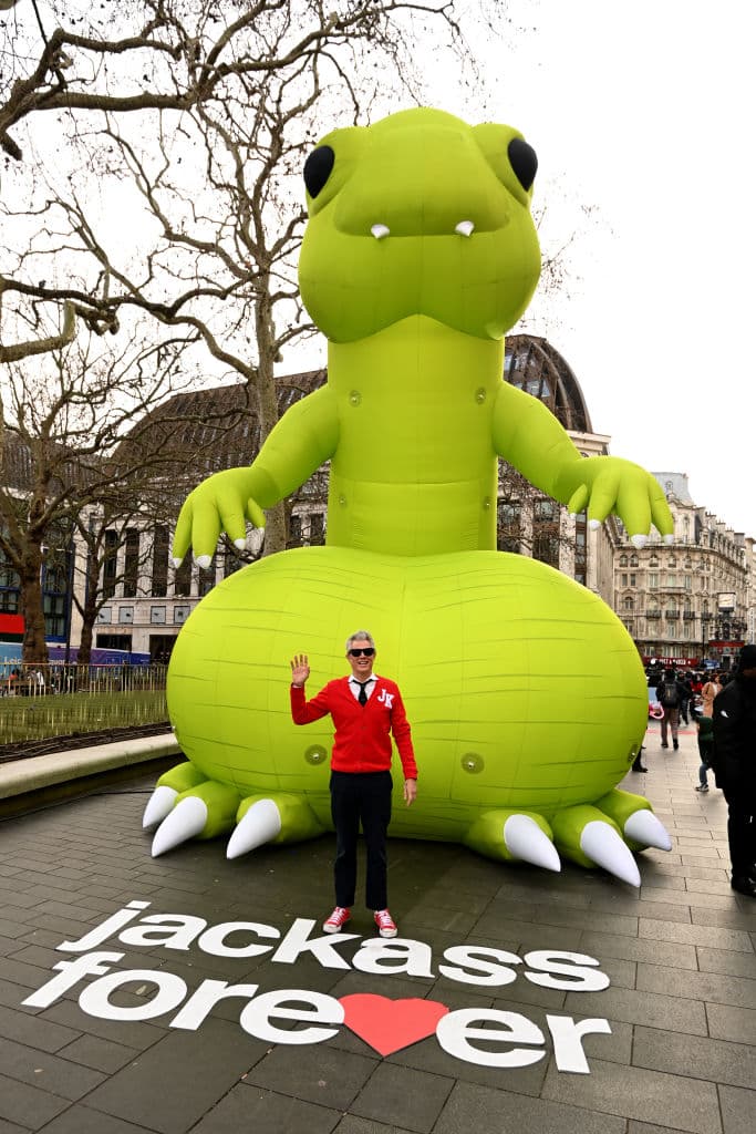 "Era demasiado viejo para esto cuando empecé, así que ahora está muy por encima de la línea. Pero todavía funciona”, continuó.