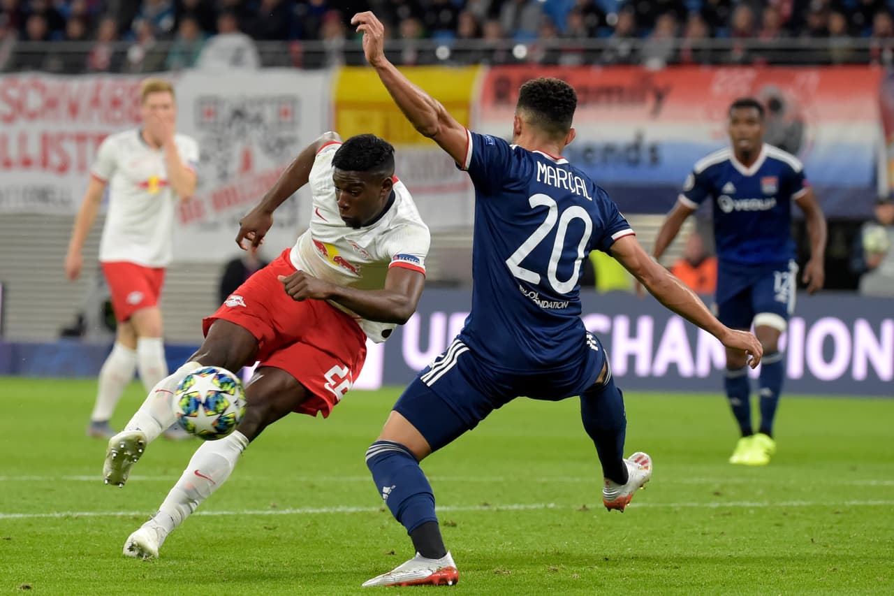 Lille 0-2 Lyon. Memphis y Terrier marcaron para el triunfo de los franceses.