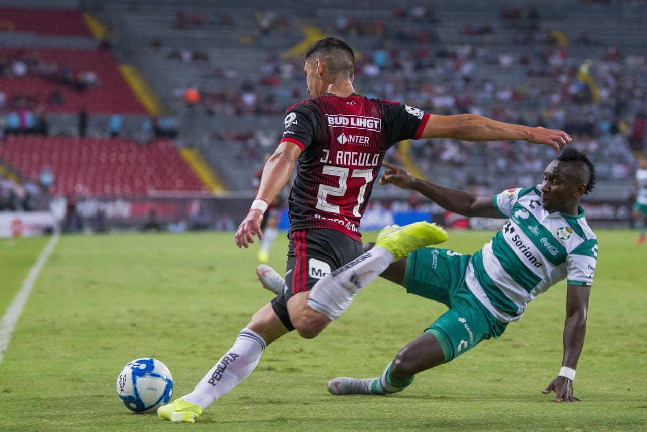 Atlas dio un buscó hacer daño por las bandas