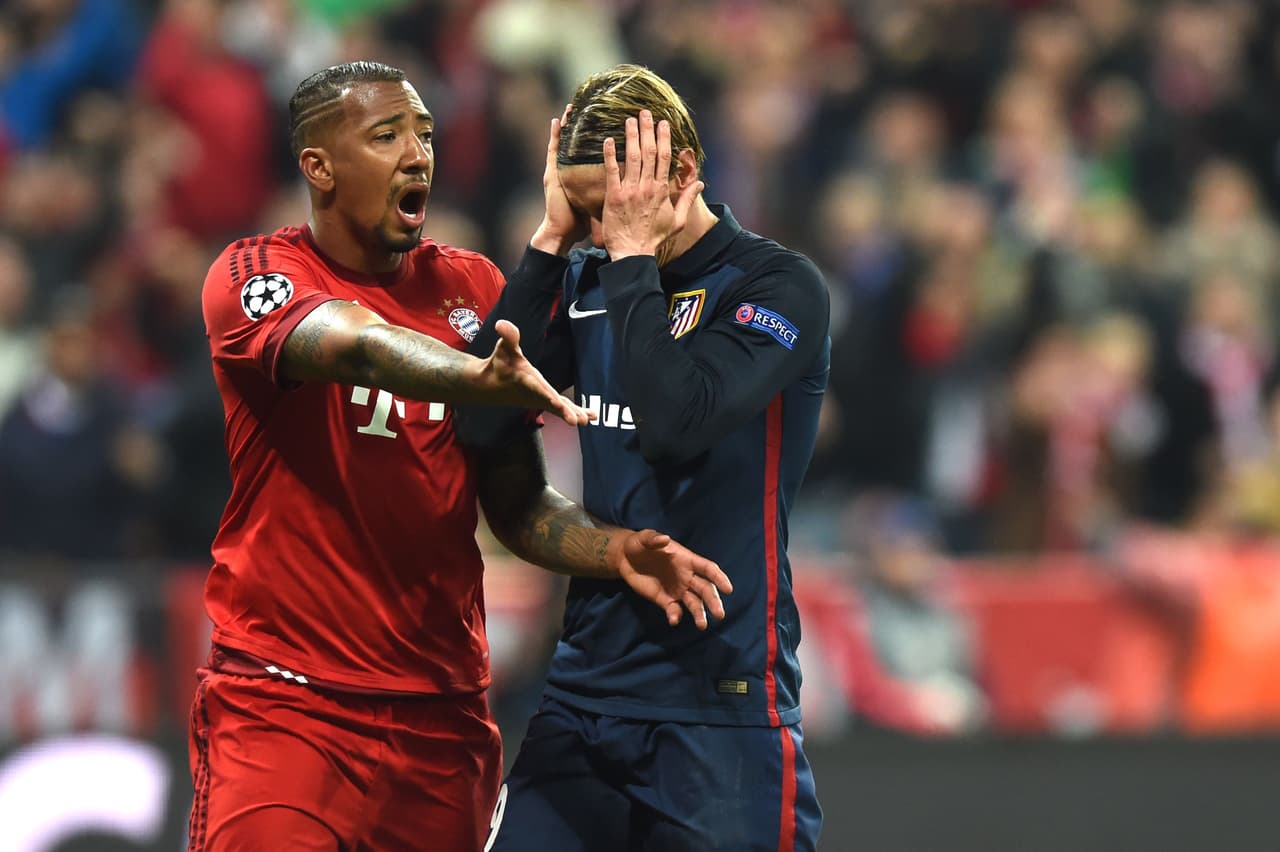 Torres se lamentaba igual que se lamentó Muller cuando falló su penalti. La eliminatoria estaba abierta.