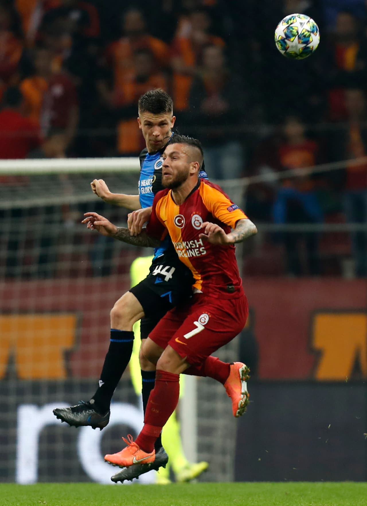 Con gol de Krépin Diatta al minuto 92, Brujas consigue un punto que le da vida en la uefa Champions League.