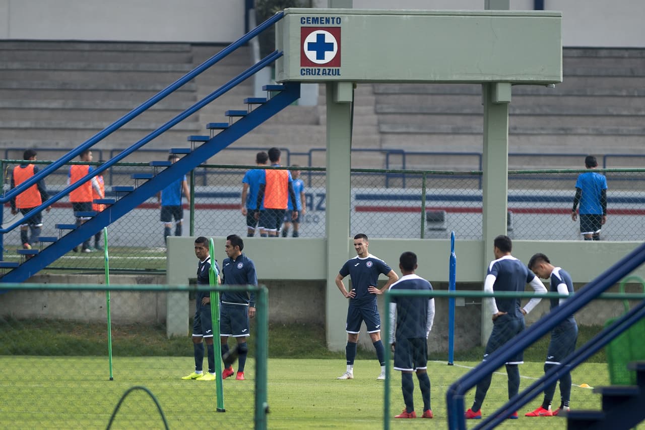 Cruz Azul vive un momento amargo porque apenas lleva un punto de seis posibles en el Clausura 2019 y por eso trabaja constantemente en las prácticas en la Jornada 3 contra Tigres UANL.