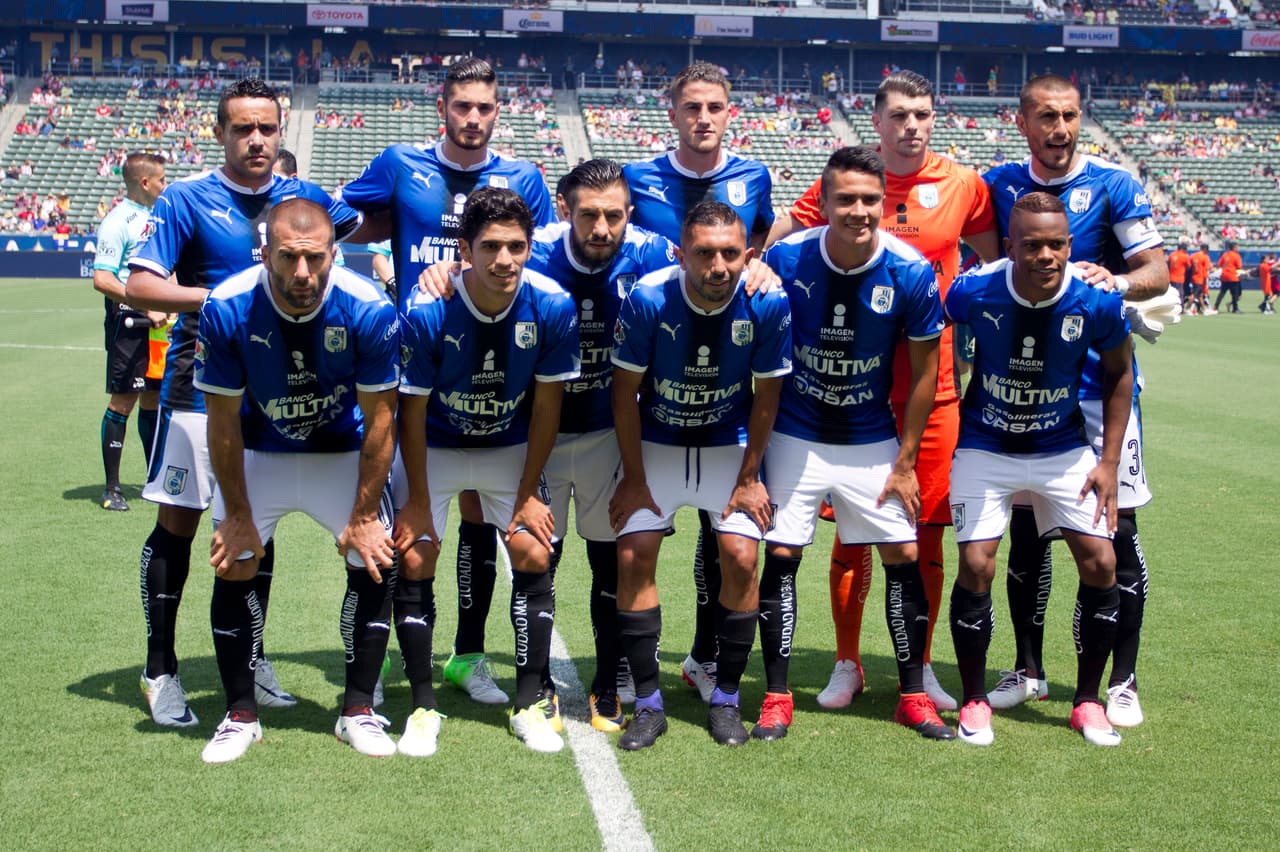 Mientras que Querétaro lo hizo con: Tiago Volpi; Esqueda, Martínez, Mier, Gonez; Arellano, Noriega; Yrizar, Trejo, Candelo; Villa.
