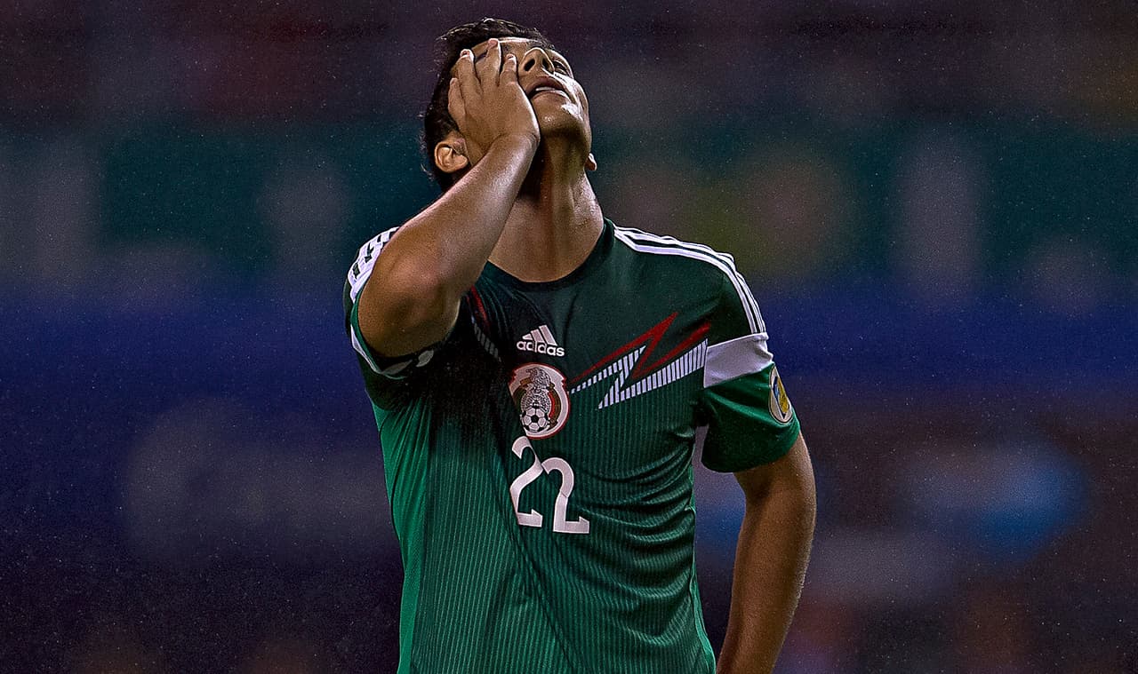 El 15 de octubre de 2013, México visitó a Costa Rica en San José con la necesidad de un empate para asegurar el repechaje, pero la crisis del equipo tocó fondo, en un momento muy diferente al actual.