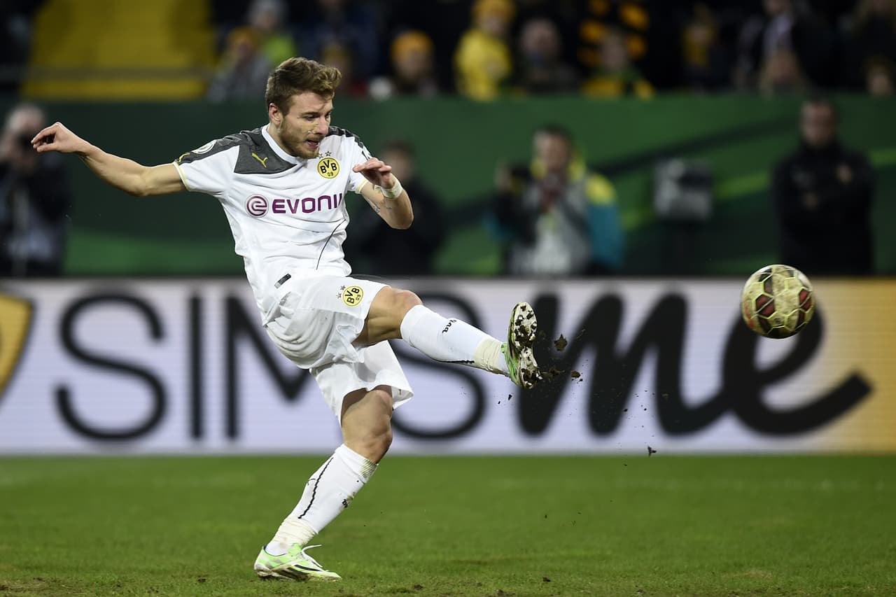 Hablando de bajas, el cuadro amarillo y negro sufrió varias salidas entre las cuales destaca Ciro Immobile, Sebastian Kehl y no podemos dejar de mencionar al entrenador Jürgen Klopp.