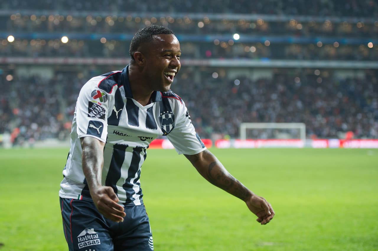 El colombiano Dorlan Pabón es una carta que conoce bien lo que es ser goleador de la Liga MX. El delantero de Monterrey no se debe descartar.