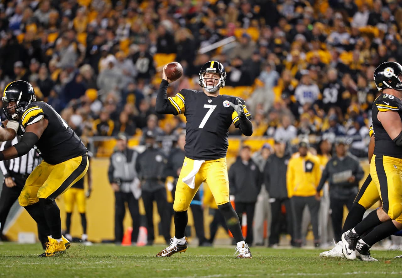 <b>9) PITTSBURGH STEELERS (6-5)</b>
<br>Cuando se emplea a un quarterback futuro
<a href="http://www.profootballhof.com/">Salón de la Fama</a> con una habilidad especial para jugar su mejor fútbol justo cuando más importa, siempre se tiene una oportunidad.